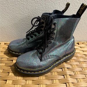 Dr. Martens Pascal Metallic Iridescent Holographic Crackle Lace-Up Boots size 6